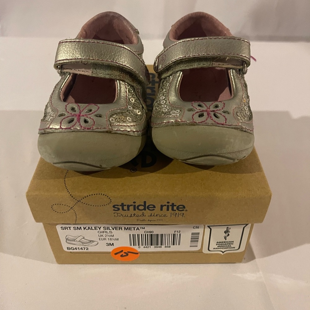 Stride Rite SRT SM Kaley First Walker (Infant/Toddler), Silver Metallic Size 3M - Picture 7 of 7